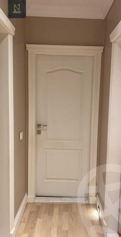 https://aqarmap.com.eg/en/listing/6262986-for-sale-cairo-new-cairo-compounds-mountain-view-hyde-park