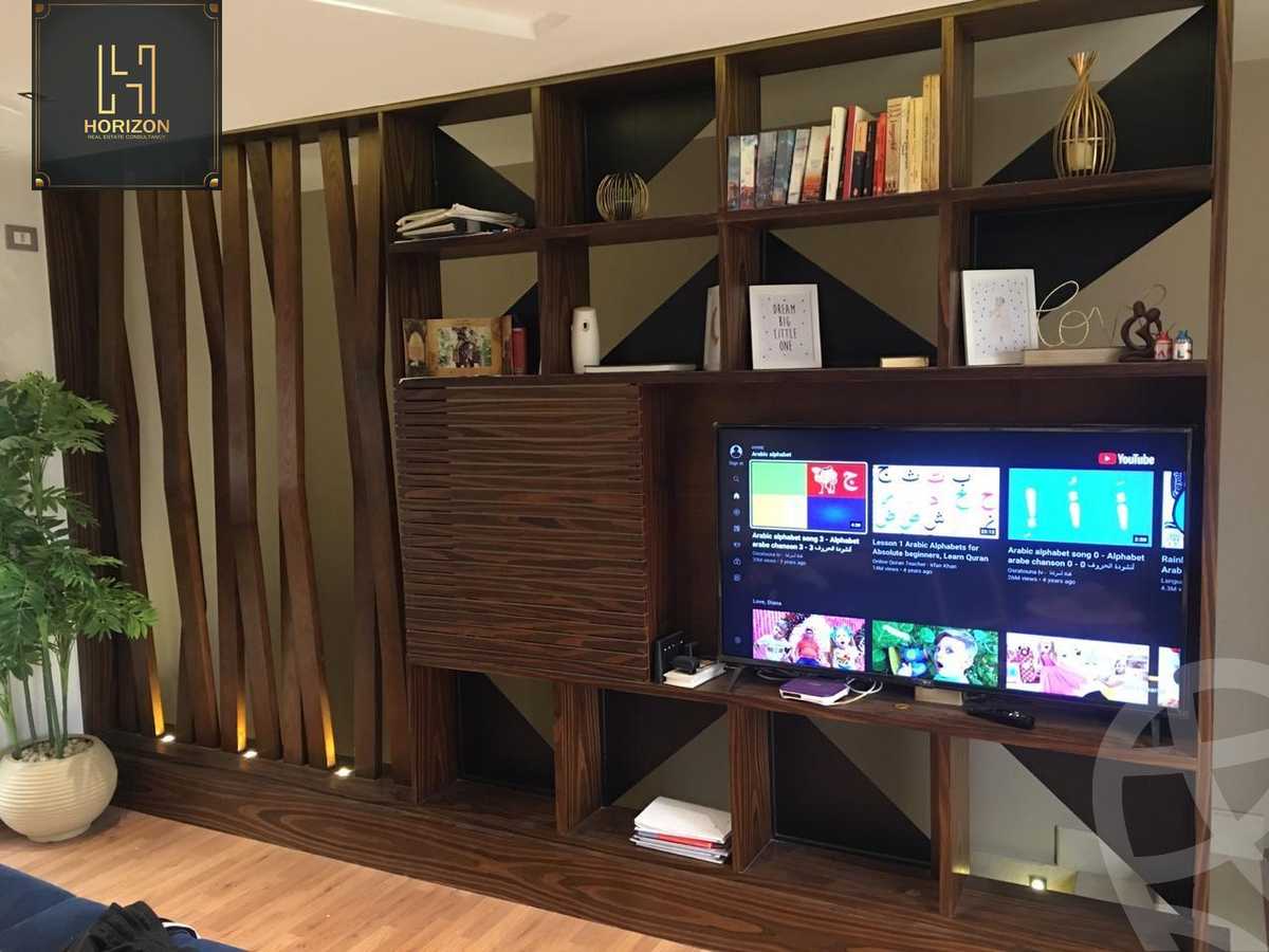 https://aqarmap.com.eg/en/listing/6262986-for-sale-cairo-new-cairo-compounds-mountain-view-hyde-park