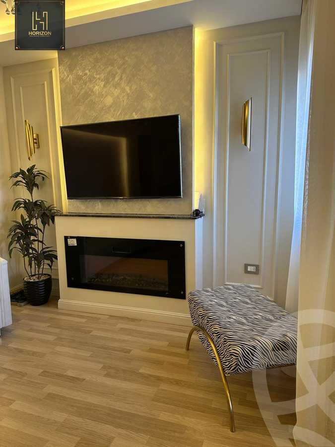 https://aqarmap.com.eg/en/listing/6262986-for-sale-cairo-new-cairo-compounds-mountain-view-hyde-park