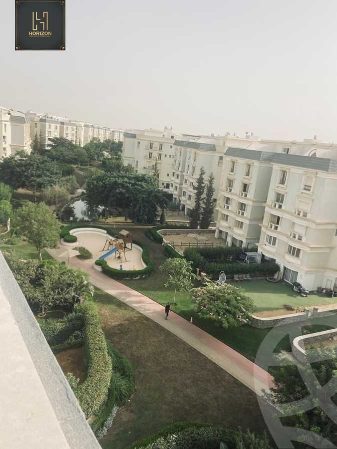 https://aqarmap.com.eg/en/listing/6262986-for-sale-cairo-new-cairo-compounds-mountain-view-hyde-park