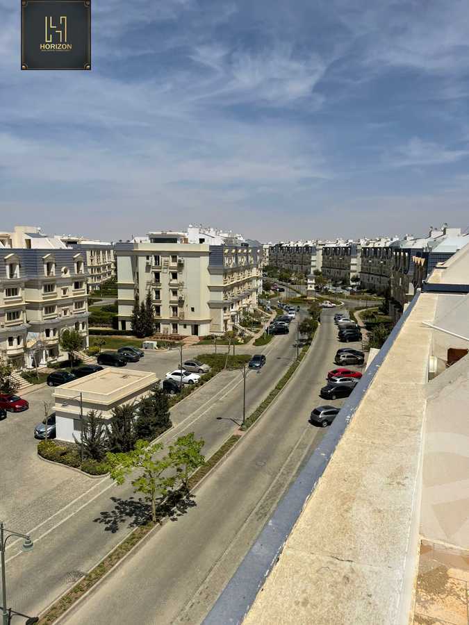 https://aqarmap.com.eg/en/listing/6266590-for-sale-cairo-new-cairo-compounds-mountain-view-hyde-park