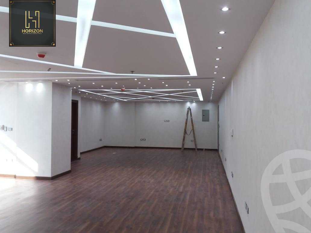 https://aqarmap.com.eg/en/listing/6267869-for-rent-cairo-new-cairo-compounds-tryfywm-byzns-kwmblks-nm-llttwyr