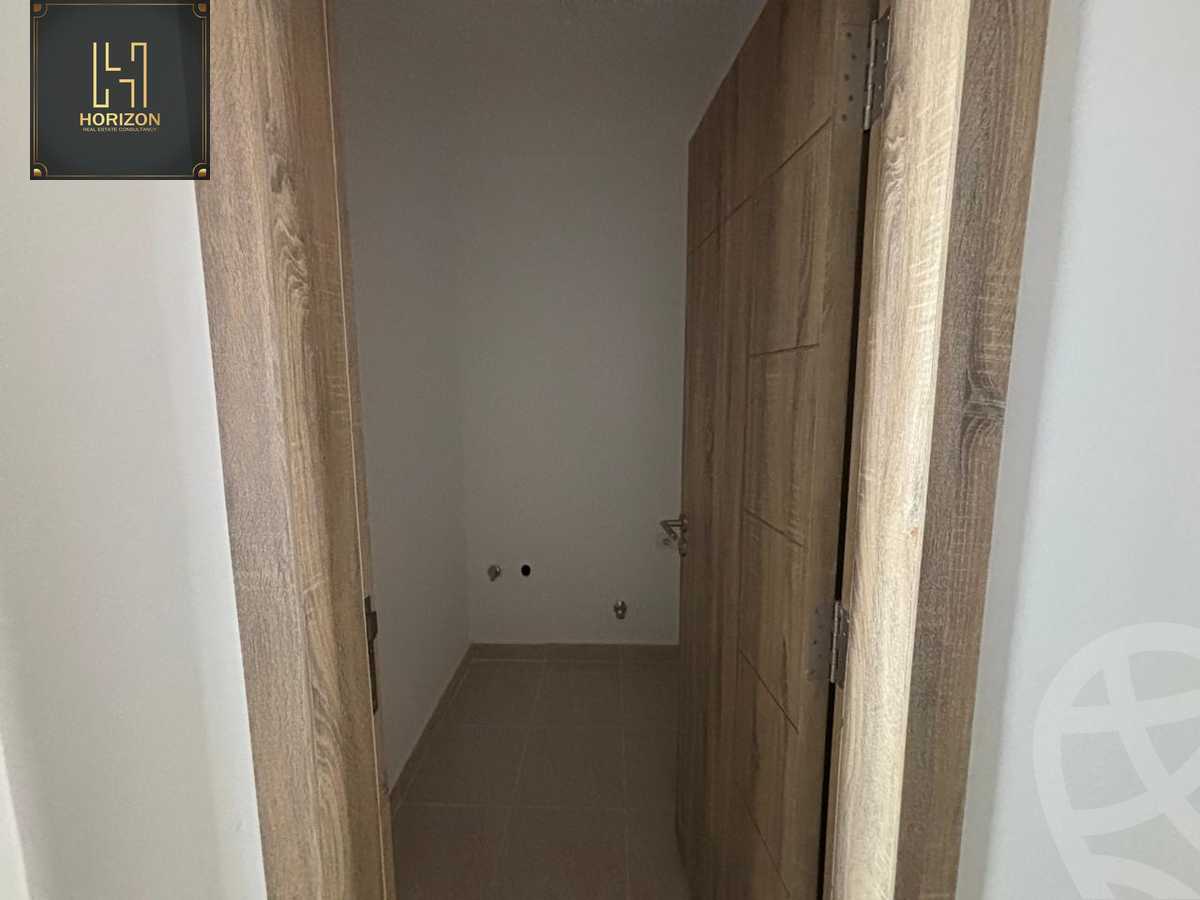 https://aqarmap.com.eg/en/listing/6268034-for-sale-cairo-new-cairo-compounds-fifth-square