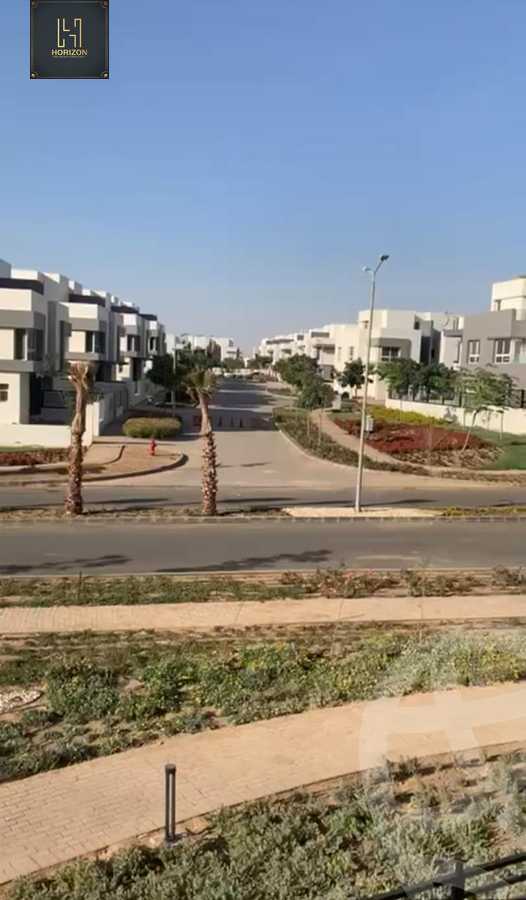https://aqarmap.com.eg/en/listing/6276901-for-sale-cairo-new-cairo-compounds-hyde-park-cluster-15-hyde-park