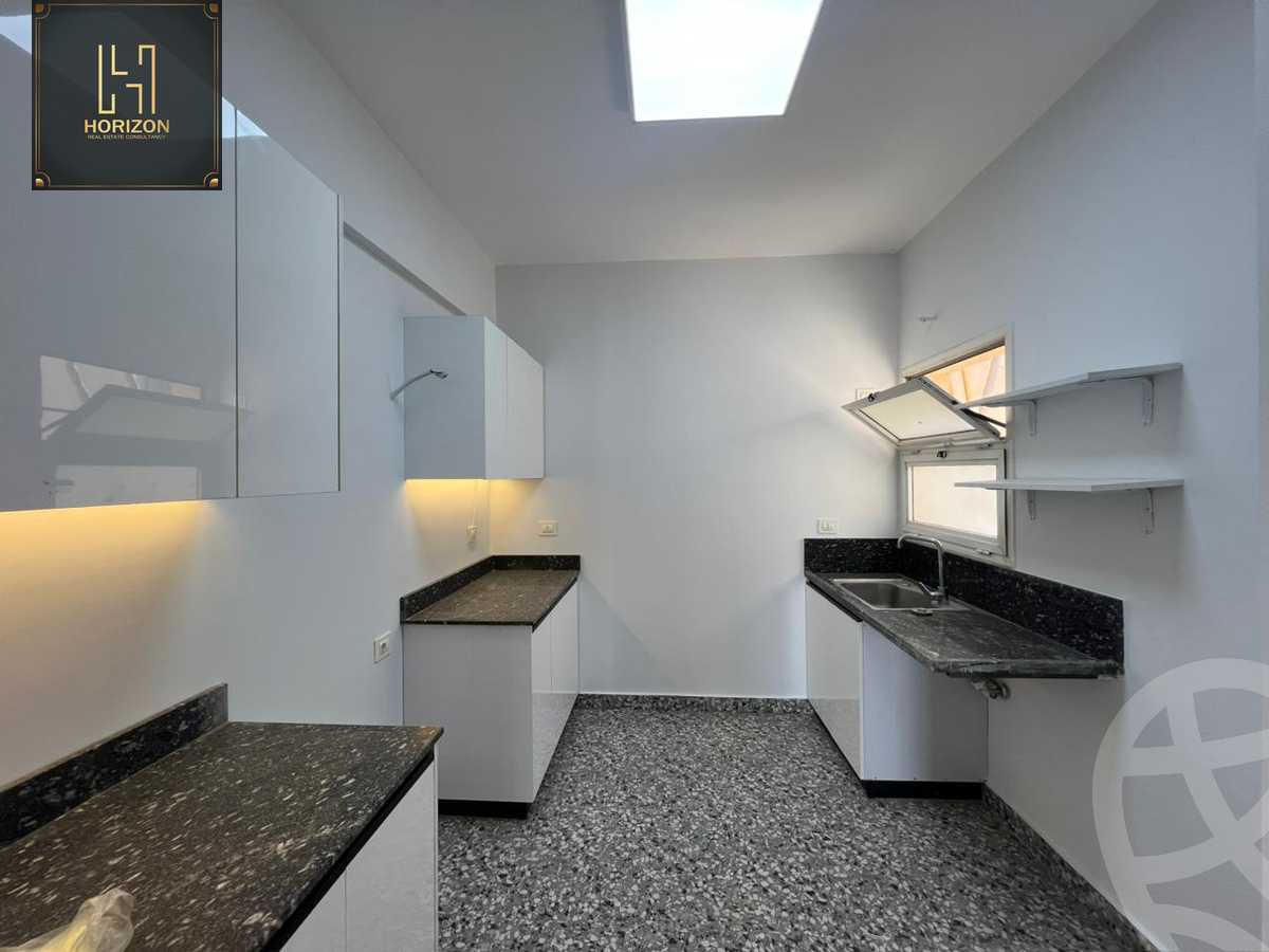 https://aqarmap.com.eg/ar/listing/6277892-for-rent-cairo-new-cairo-compounds-hyde-park-centre-ville-hyde-park
