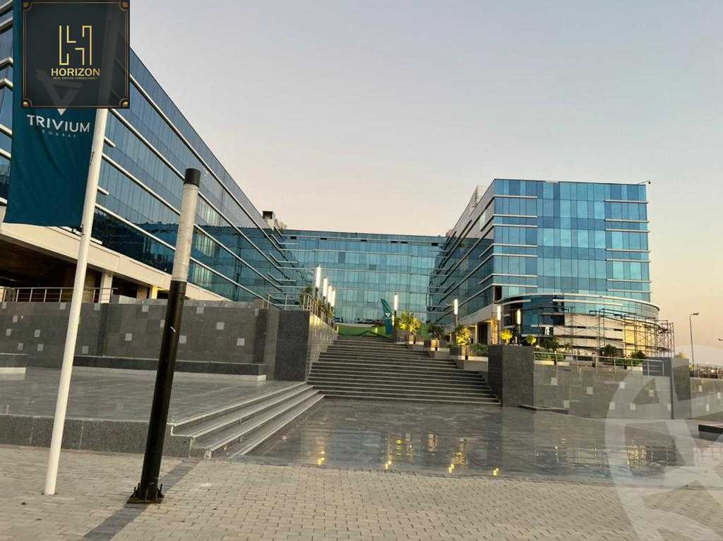 https://aqarmap.com.eg/ar/listing/6281119-for-rent-cairo-new-cairo-compounds-tryfywm-skwyr-mwl-nm-llttwyr