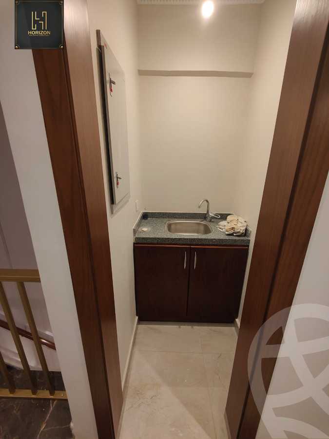 https://aqarmap.com.eg/ar/listing/6283357-for-rent-cairo-new-cairo-compounds-mountain-view-hyde-park