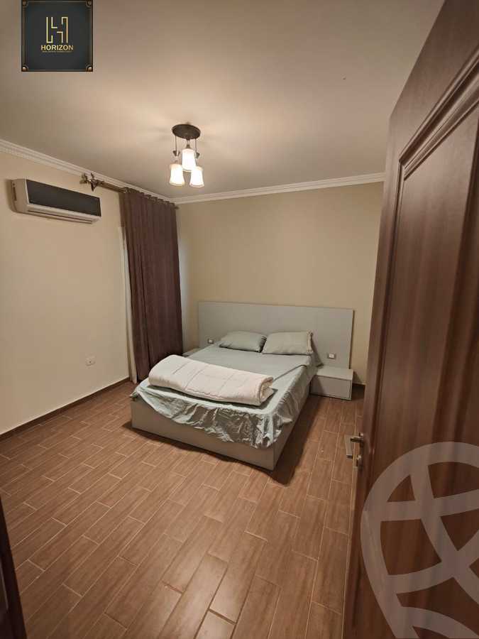 https://aqarmap.com.eg/ar/listing/6283357-for-rent-cairo-new-cairo-compounds-mountain-view-hyde-park