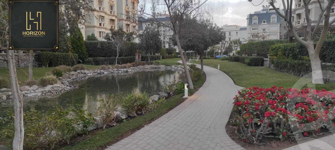 https://aqarmap.com.eg/ar/listing/6288836-for-sale-cairo-new-cairo-compounds-mountain-view-hyde-park