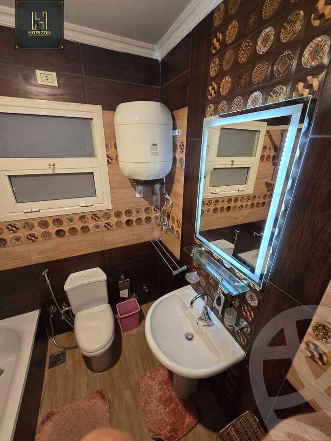 https://aqarmap.com.eg/ar/listing/6277305-for-rent-cairo-new-cairo-lrhb-city-phase-2-shr-tl-t-mstfy