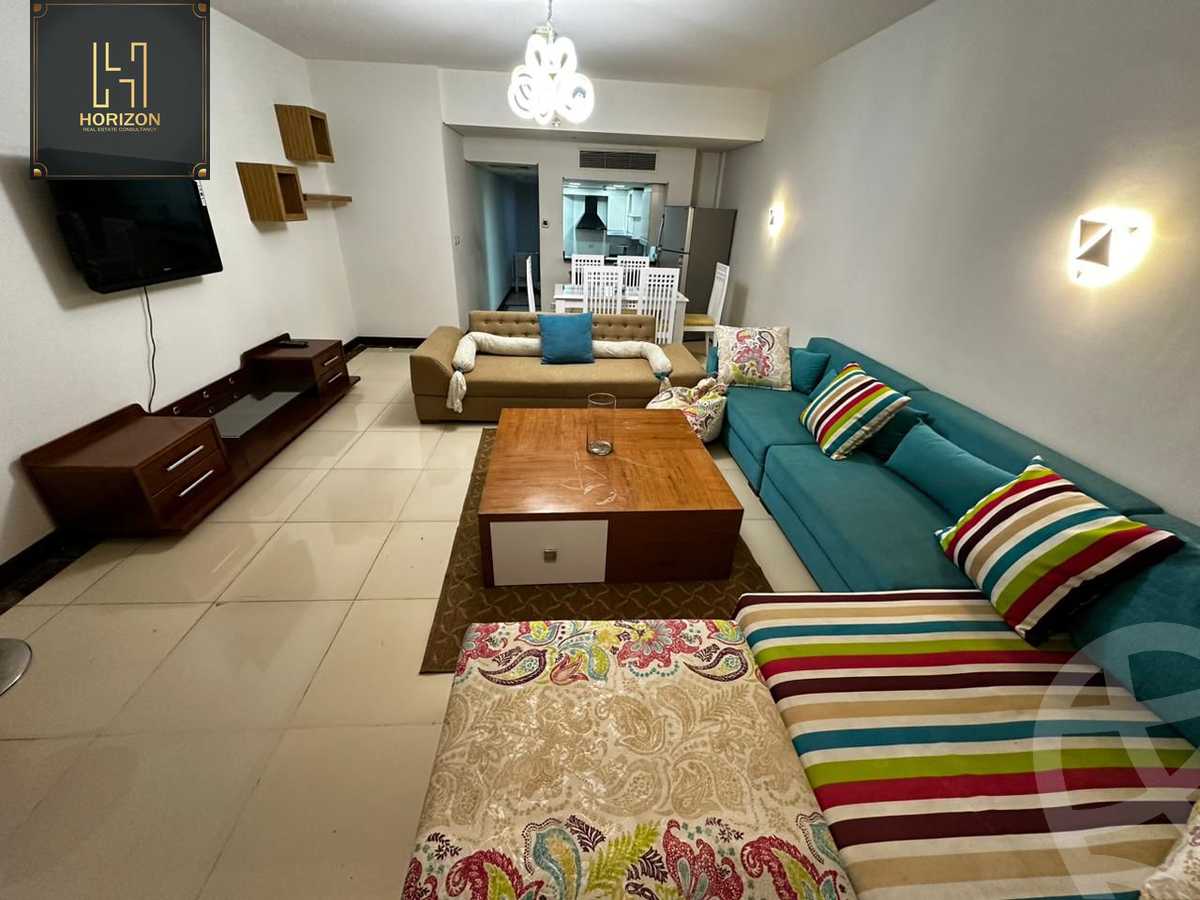 https://aqarmap.com.eg/ar/listing/6302595-for-rent-cairo-new-cairo-compounds-nyoum-nyw-kyrw