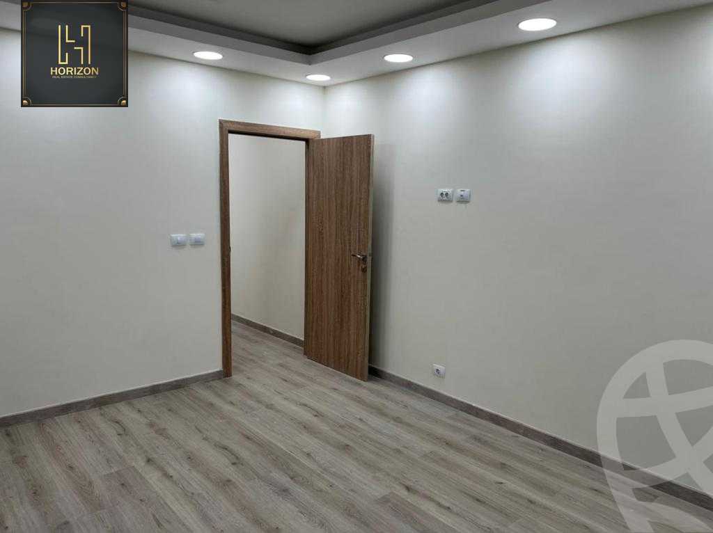 https://aqarmap.com.eg/ar/listing/6304907-for-rent-cairo-new-cairo-compounds-tryfywm-skwyr-mwl-nm-llttwyr