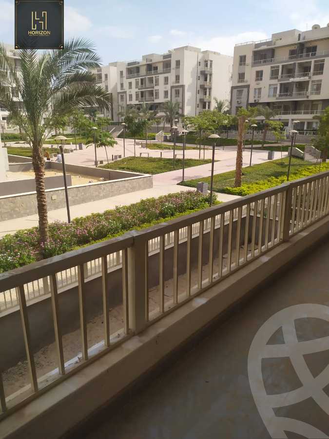 https://aqarmap.com.eg/ar/listing/6305888-for-sale-cairo-new-cairo-compounds-jyd