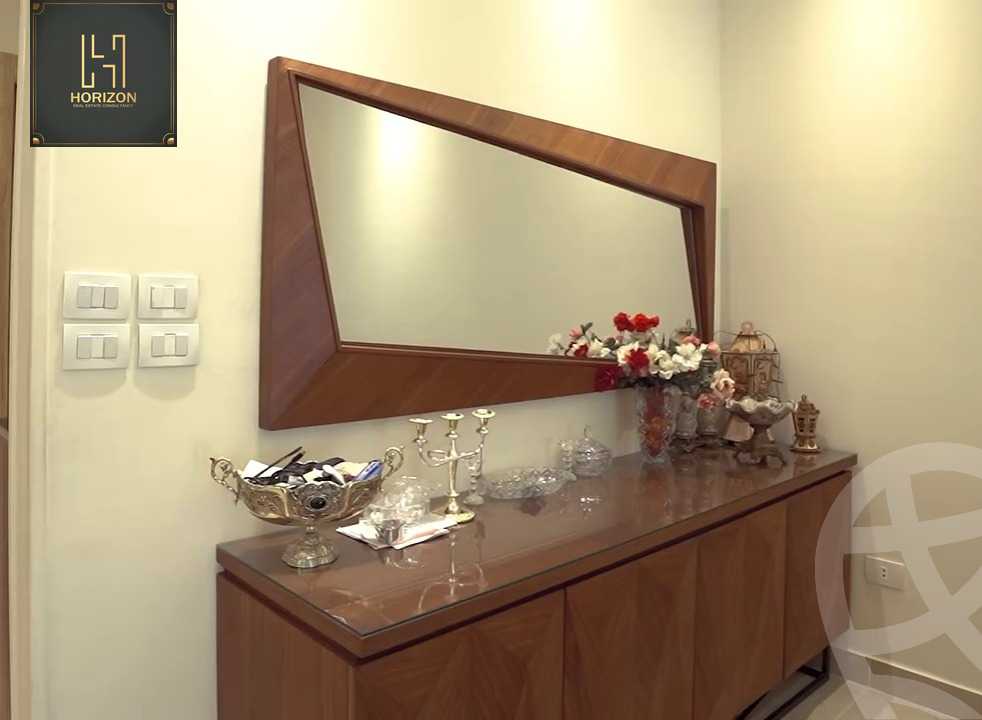 https://aqarmap.com.eg/ar/listing/6310108-for-sale-cairo-new-cairo-compounds-fifth-square
