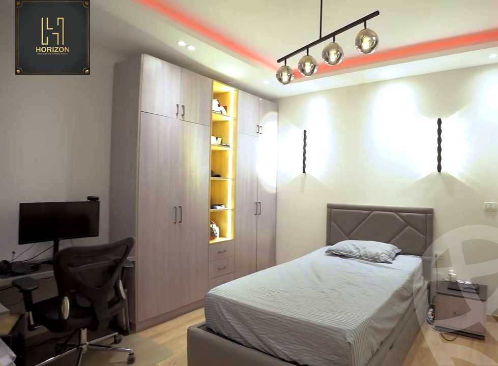 https://aqarmap.com.eg/ar/listing/6310108-for-sale-cairo-new-cairo-compounds-fifth-square