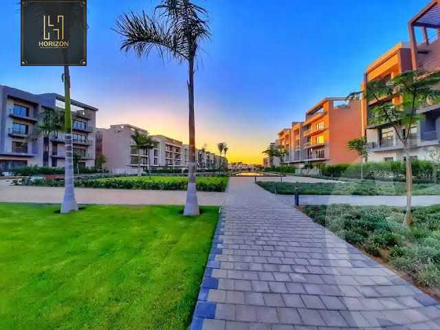https://aqarmap.com.eg/en/listing/6325930-for-sale-cairo-new-cairo-compounds-fifth-square