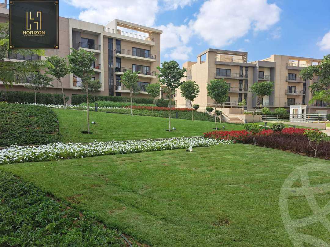 https://aqarmap.com.eg/en/listing/6325930-for-sale-cairo-new-cairo-compounds-fifth-square