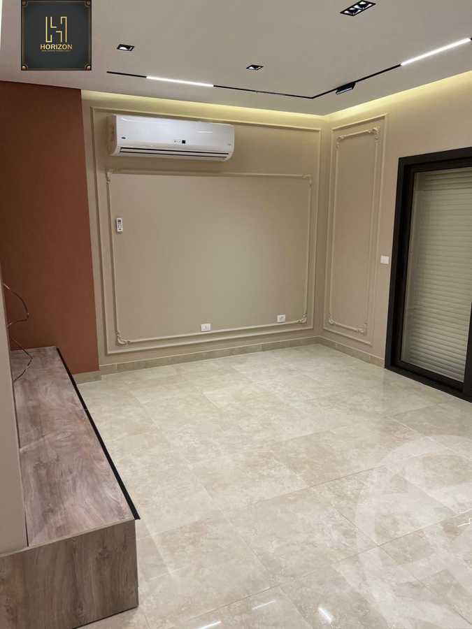 https://aqarmap.com.eg/en/listing/6327427-for-sale-cairo-new-cairo-compounds-fifth-square