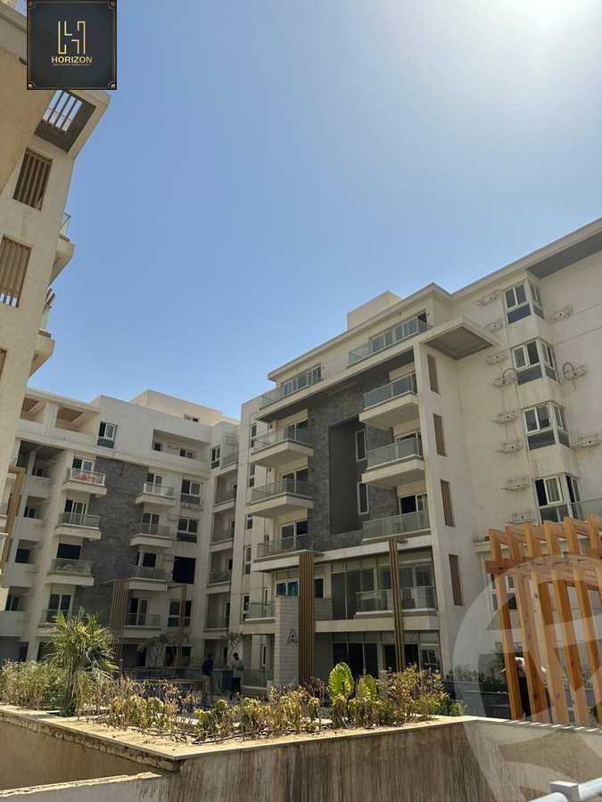 https://aqarmap.com.eg/ar/listing/6331922-for-sale-cairo-new-cairo-compounds-mwntn-fyw-y-syty-club-park-mountain-view-icity