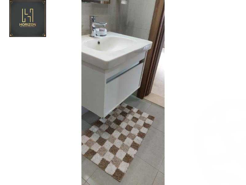 https://aqarmap.com.eg/ar/listing/6333062-for-rent-cairo-new-cairo-compounds-kmbwnd-fyldj-jyt-blm-hylz