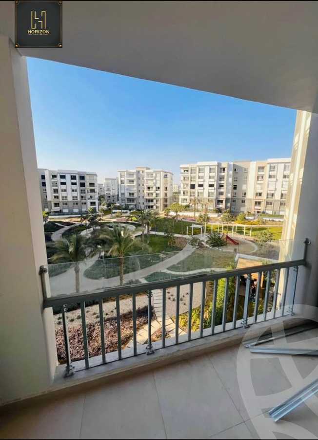 https://aqarmap.com.eg/ar/listing/6339702-for-sale-cairo-new-cairo-compounds-hyde-park-park-corner-hyde-park