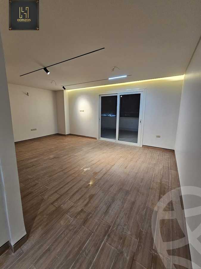 https://aqarmap.com.eg/ar/listing/6351045-for-rent-cairo-new-cairo-compounds-mwntn-fyw-y-syty-mountain-park-mountain-view-icity