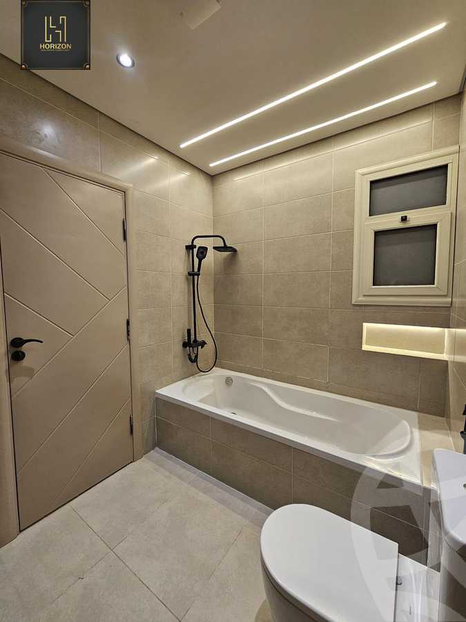 https://aqarmap.com.eg/ar/listing/6351045-for-rent-cairo-new-cairo-compounds-mwntn-fyw-y-syty-mountain-park-mountain-view-icity