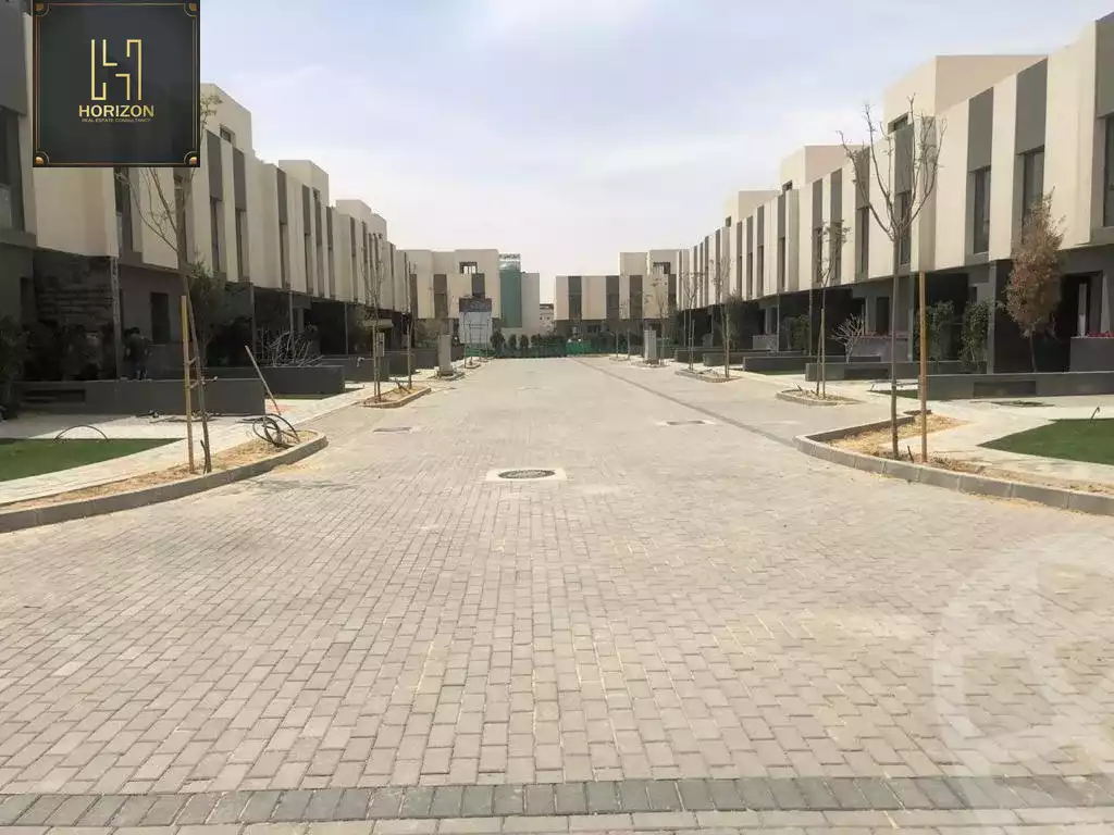 https://aqarmap.com.eg/ar/listing/6355800-for-sale-cairo-el-shorouk-compounds-al-burouj-compound-imkan