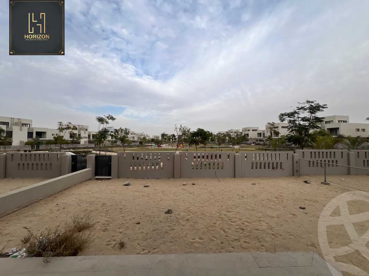 https://aqarmap.com.eg/ar/listing/6355800-for-sale-cairo-el-shorouk-compounds-al-burouj-compound-imkan