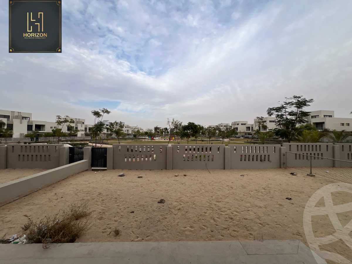https://aqarmap.com.eg/ar/listing/6355800-for-sale-cairo-el-shorouk-compounds-al-burouj-compound-imkan
