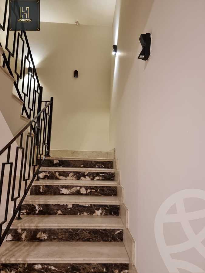 https://aqarmap.com.eg/en/listing/6356823-for-sale-cairo-new-cairo-compounds-moon-valley