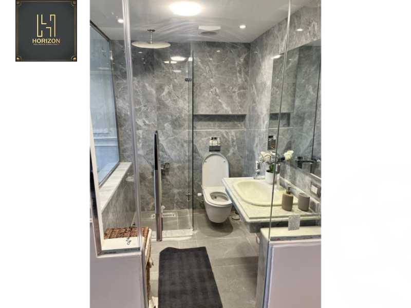 https://aqarmap.com.eg/ar/listing/6356912-for-sale-cairo-new-cairo-compounds-mountain-view-hyde-park