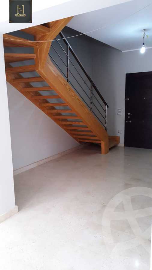 https://aqarmap.com.eg/ar/listing/6359162-for-sale-cairo-new-cairo-compounds-kmbwnd-fyldj-jyt-blm-hylz