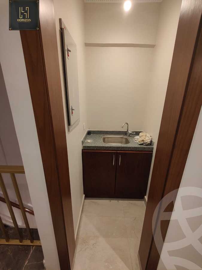 https://aqarmap.com.eg/en/listing/6374322-for-rent-cairo-new-cairo-compounds-mountain-view-hyde-park