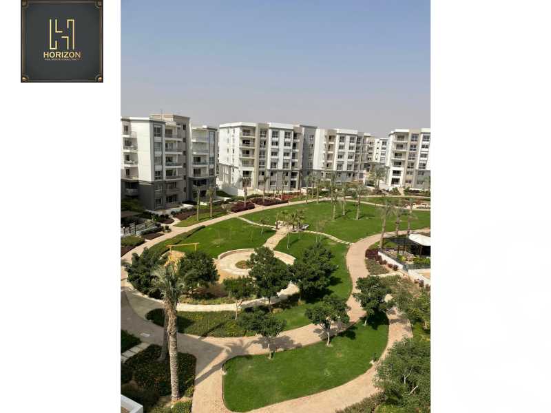 https://aqarmap.com.eg/ar/listing/6376286-for-sale-cairo-new-cairo-compounds-hyde-park-park-corner-hyde-park