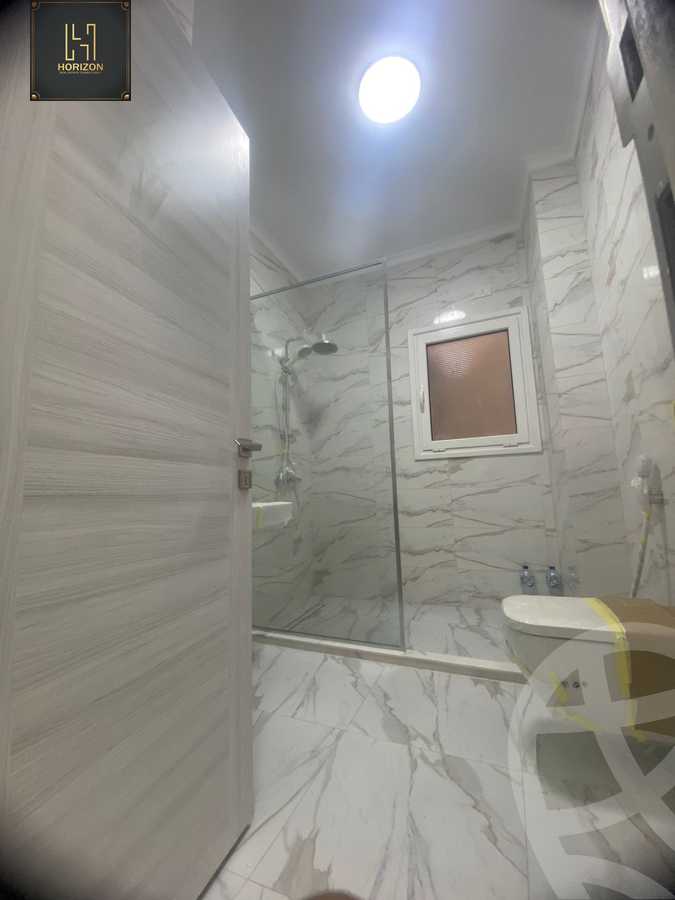 https://aqarmap.com.eg/ar/listing/6379483-for-sale-cairo-new-cairo-compounds-cairo-new-cairo-compounds-regents-park