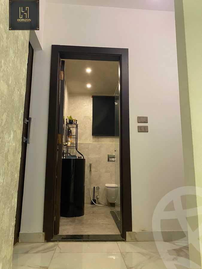 https://aqarmap.com.eg/en/listing/6394923-for-rent-cairo-new-cairo-compounds-galleria-moon-valley