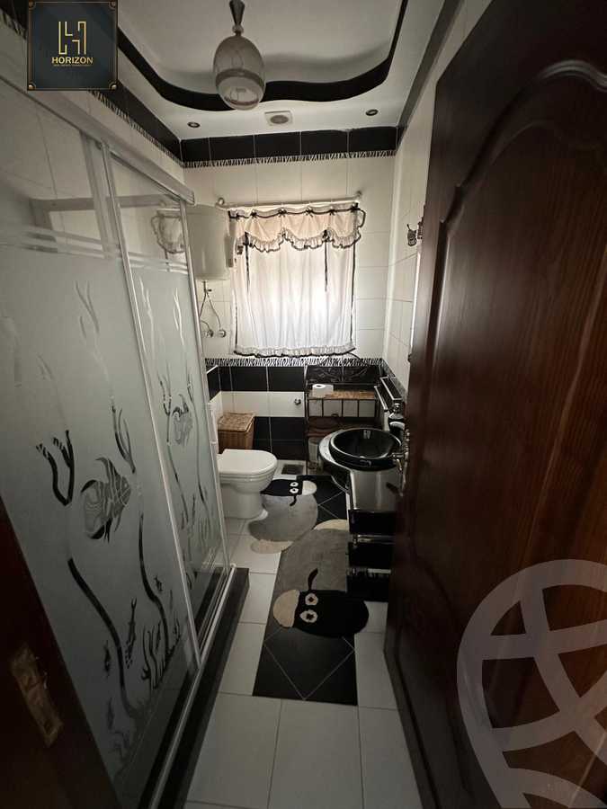 https://aqarmap.com.eg/en/listing/6398863-for-sale-cairo-new-cairo-compounds-les-rois