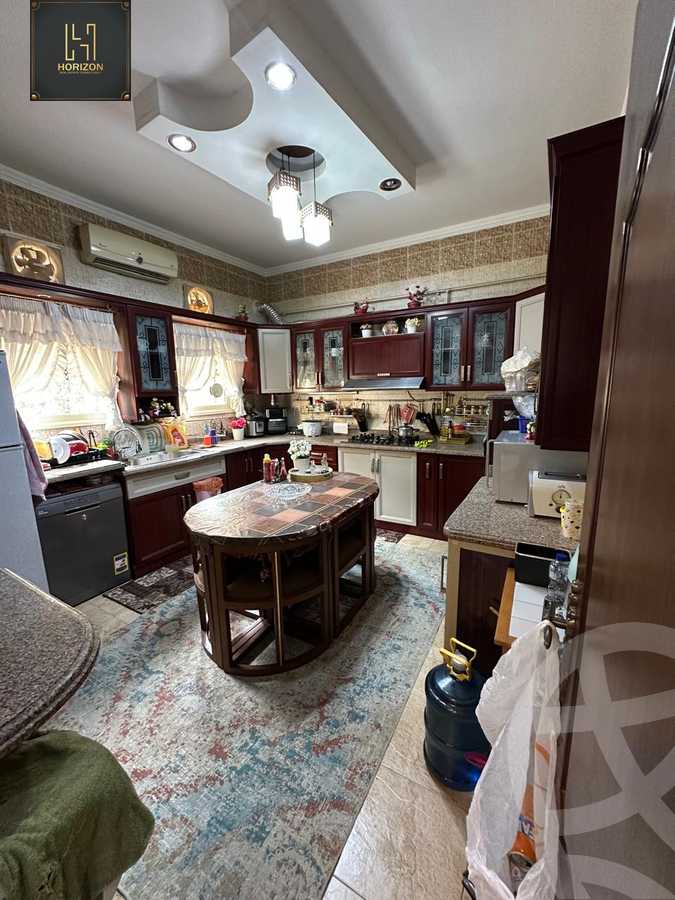 https://aqarmap.com.eg/en/listing/6398863-for-sale-cairo-new-cairo-compounds-les-rois
