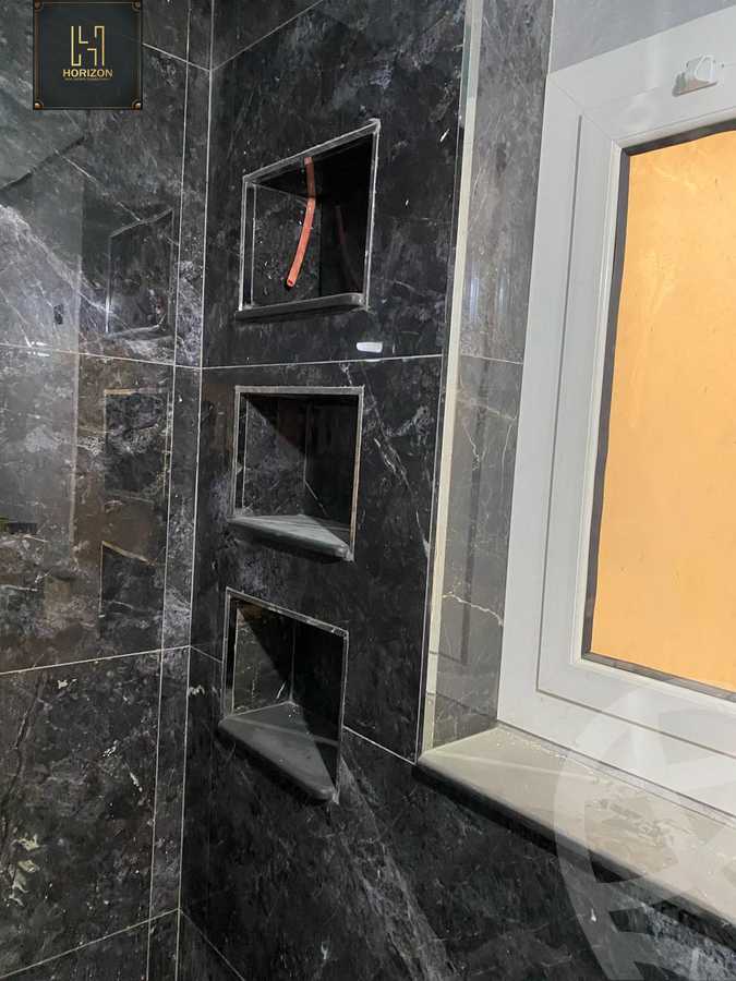 https://aqarmap.com.eg/en/listing/6400788-for-sale-cairo-new-cairo-compounds-mountain-view-hyde-park