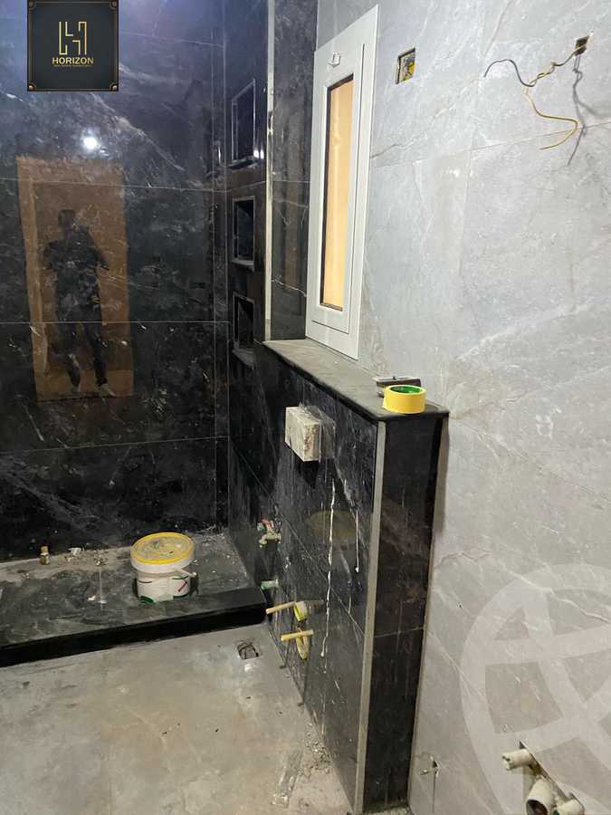 https://aqarmap.com.eg/en/listing/6400788-for-sale-cairo-new-cairo-compounds-mountain-view-hyde-park