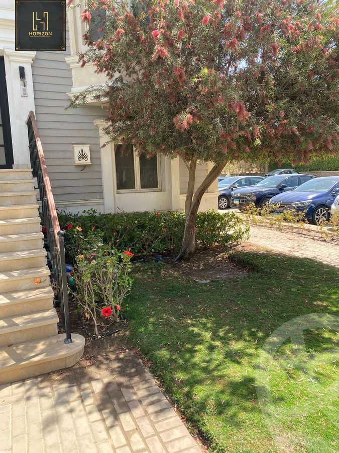 https://aqarmap.com.eg/en/listing/6400788-for-sale-cairo-new-cairo-compounds-mountain-view-hyde-park