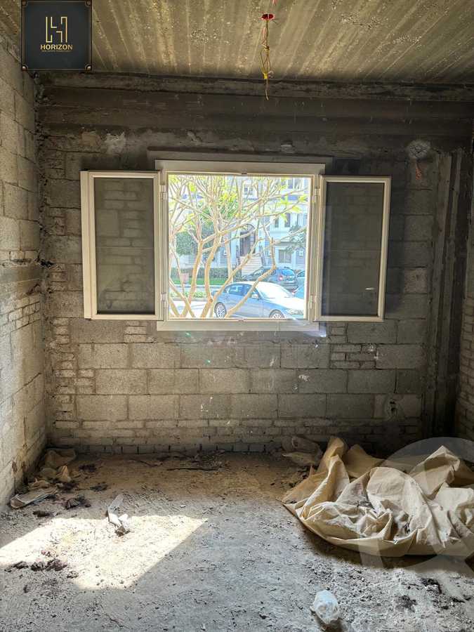 https://aqarmap.com.eg/ar/listing/6418455-for-sale-cairo-new-cairo-compounds-mountain-view-hyde-park