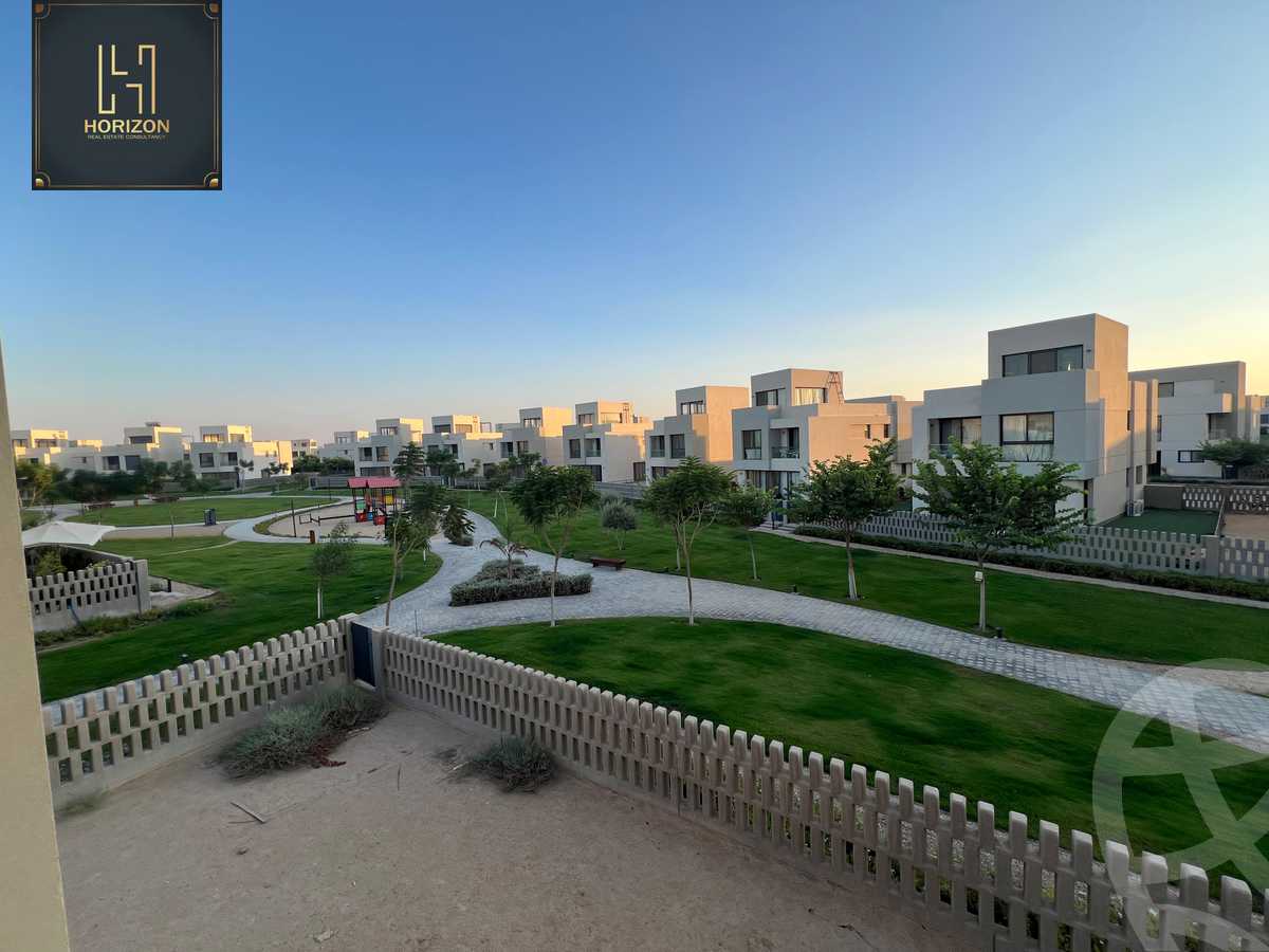 https://aqarmap.com.eg/ar/listing/6422150-for-sale-cairo-el-shorouk-compounds-al-burouj-compound-imkan