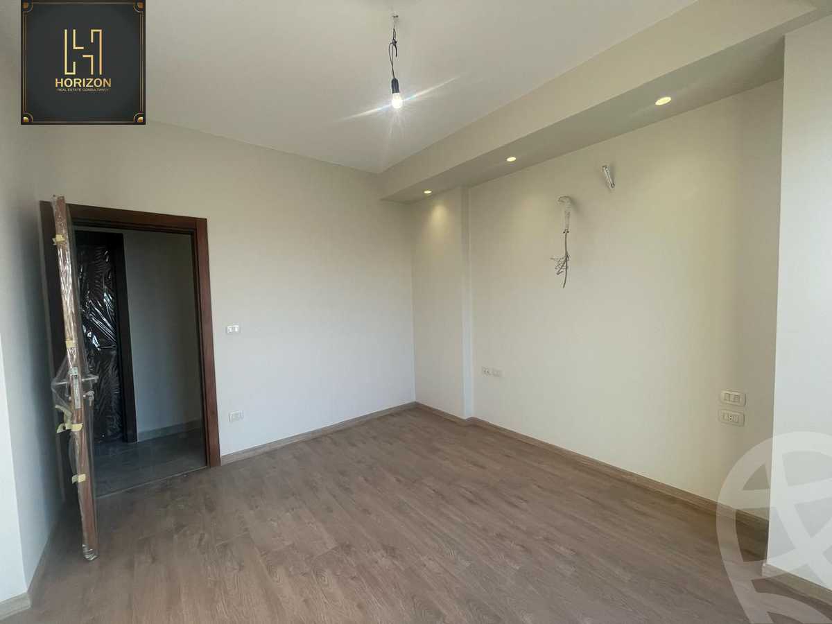 https://aqarmap.com.eg/en/listing/6425142-for-sale-cairo-new-cairo-compounds-el-patio-oro