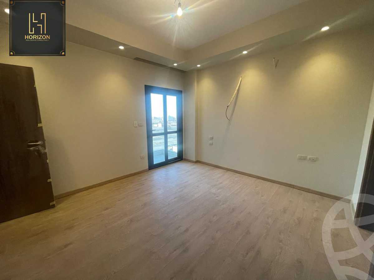 https://aqarmap.com.eg/en/listing/6425142-for-sale-cairo-new-cairo-compounds-el-patio-oro