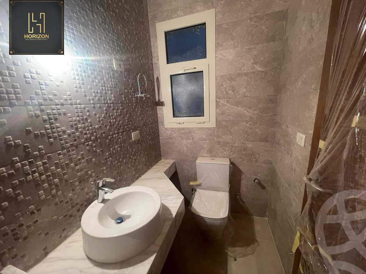 https://aqarmap.com.eg/en/listing/6425142-for-sale-cairo-new-cairo-compounds-el-patio-oro