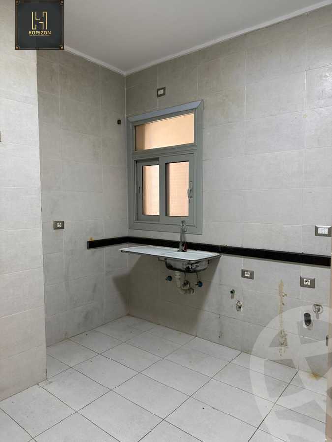 https://aqarmap.com.eg/ar/listing/6426355-for-rent-cairo-new-cairo-compounds-kmbwnd-fyldj-jyt-blm-hylz