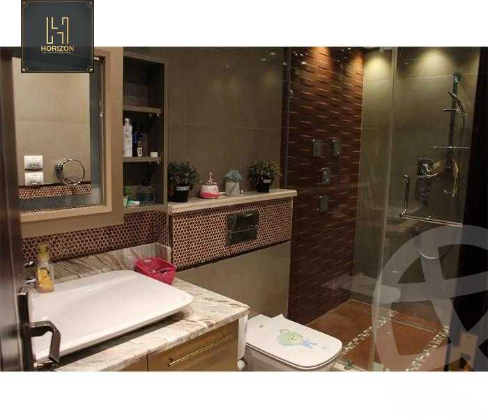 https://aqarmap.com.eg/en/listing/6434001-for-rent-cairo-new-cairo-compounds-mountain-view-hyde-park