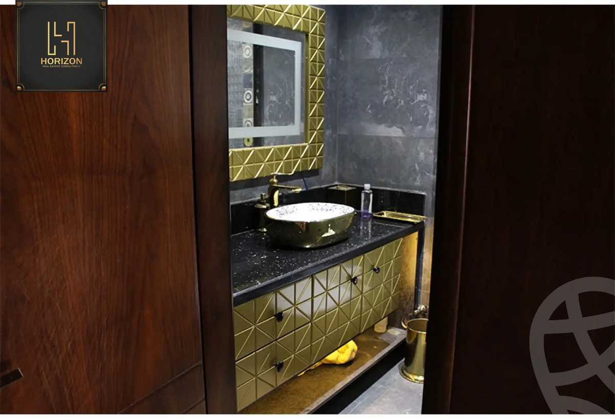 https://aqarmap.com.eg/en/listing/6436881-for-rent-cairo-new-cairo-compounds-mountain-view-hyde-park